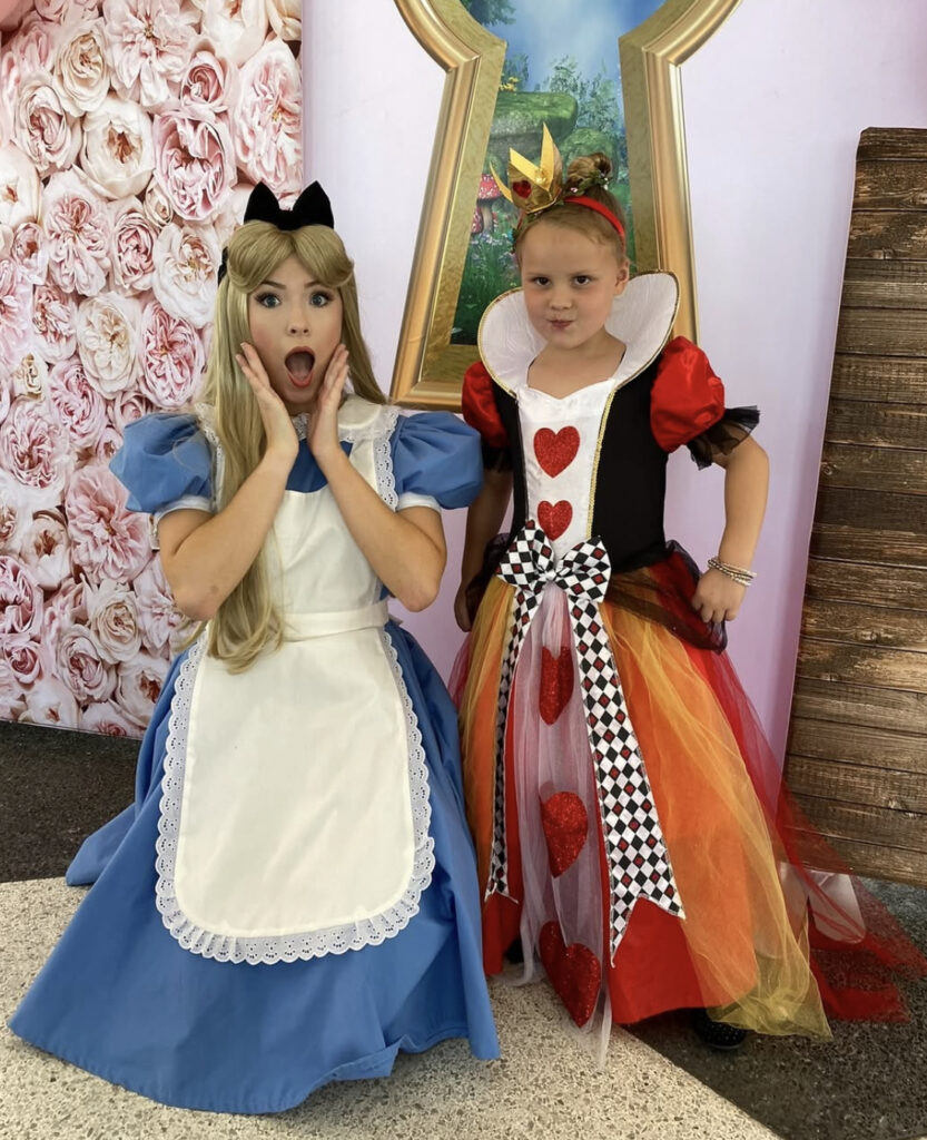 How to Hire Alice in Wonderland in Tampa for Your Next Birthday Party